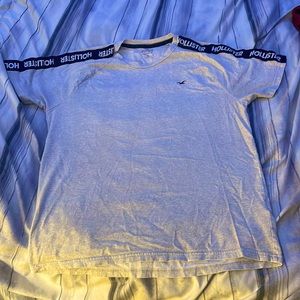 Hollister t-shirt